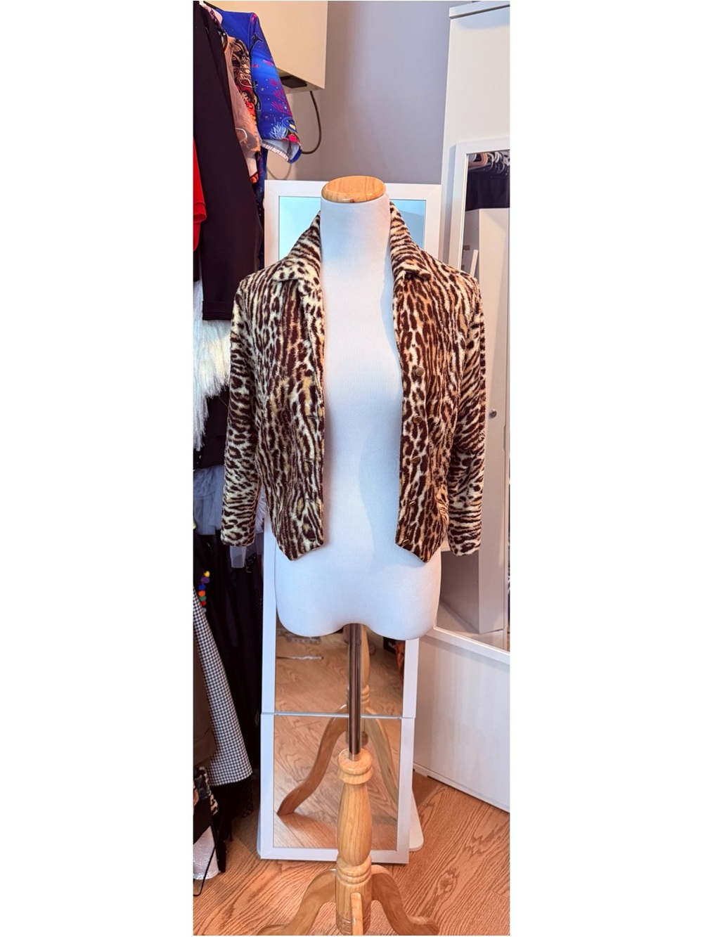 Vintage 90s Leopard Print Velour Blazer V-Notch Hem Glam Gold Buttons Size M